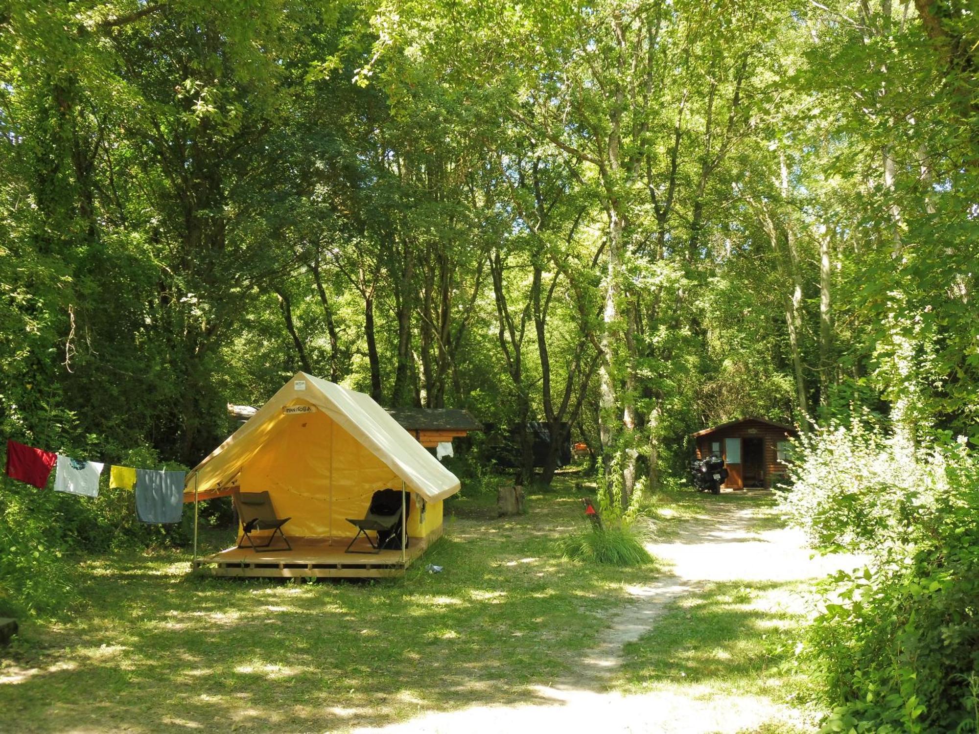 Camping La Vaugelette - Drome Montclar-sur-Gervanne Bagian luar foto